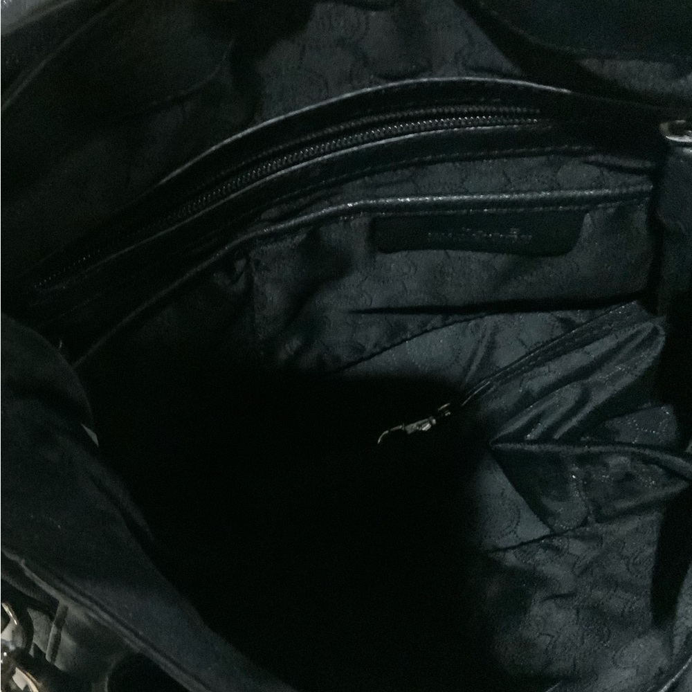 ❤️MICHAEL KORS SOFT BLACK LEATHER  BAG ♥️♥️ - Picture 8 of 12